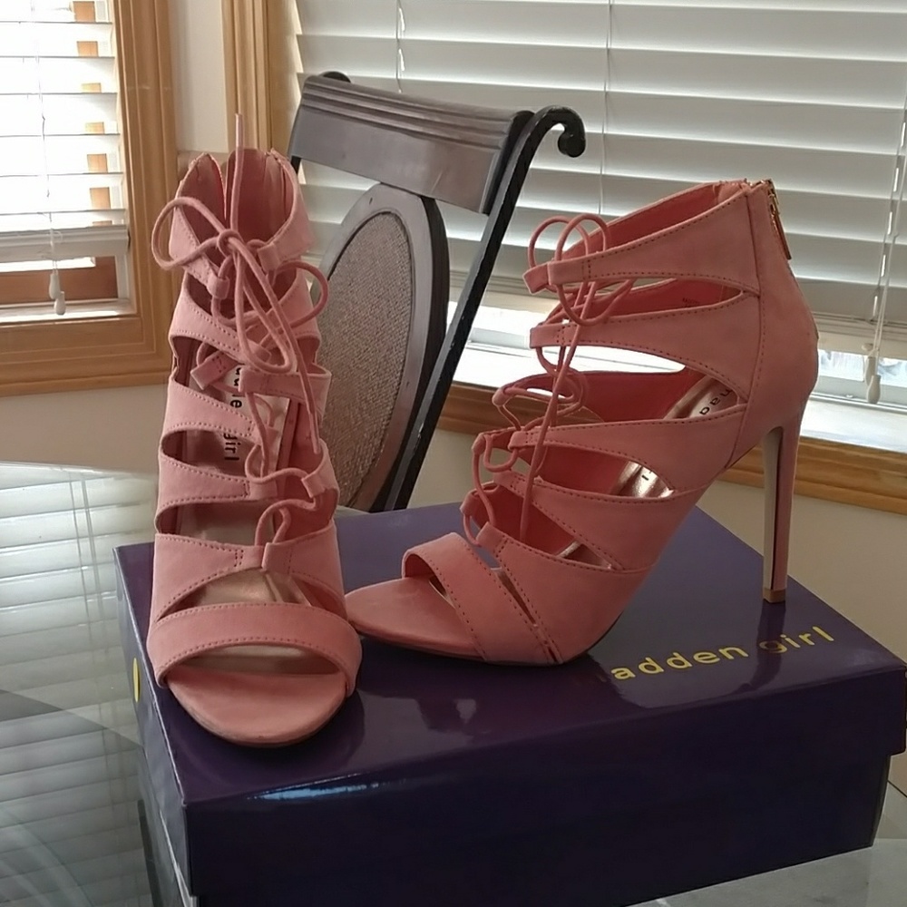 Madden Girl Raceyyy Dress Pump
